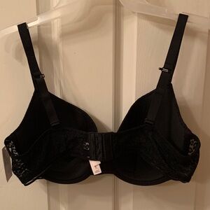 NWT 40C Beautiful Auden Black Lace Detail Bra